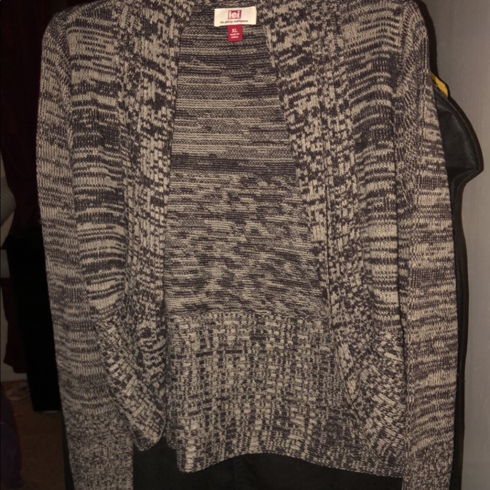 LEI Cardigan